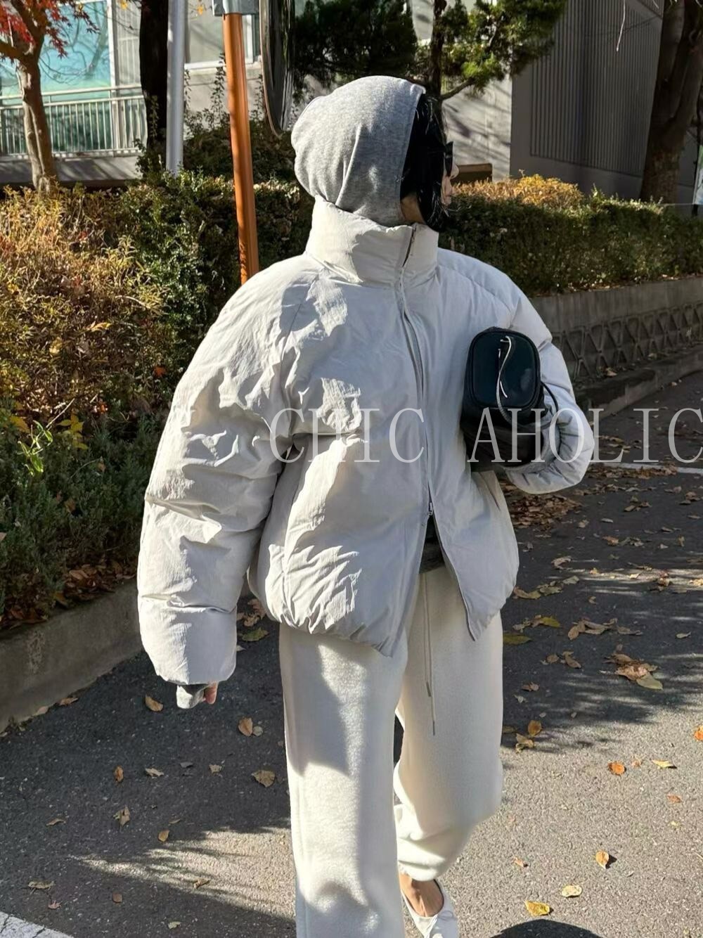 時髦立領素面鵝絨外套