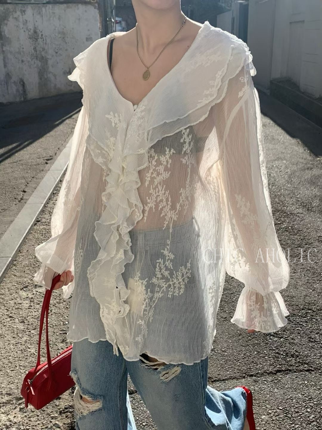 雙層透肌浪漫蕾絲上衣
