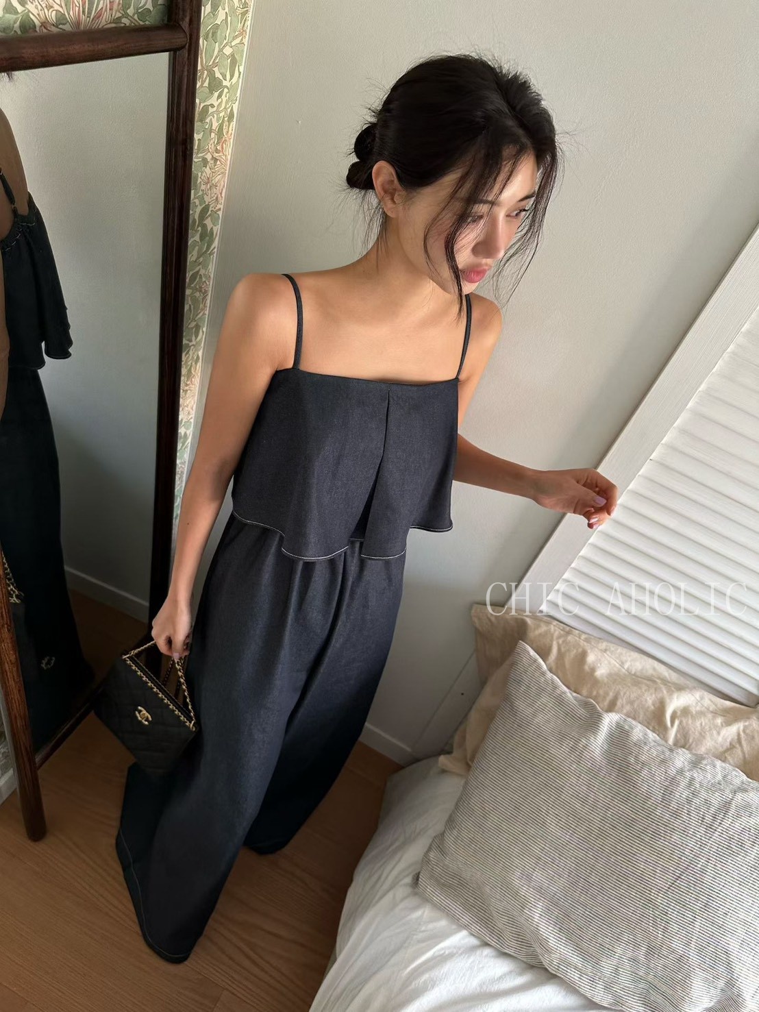 大片荷葉連身褲