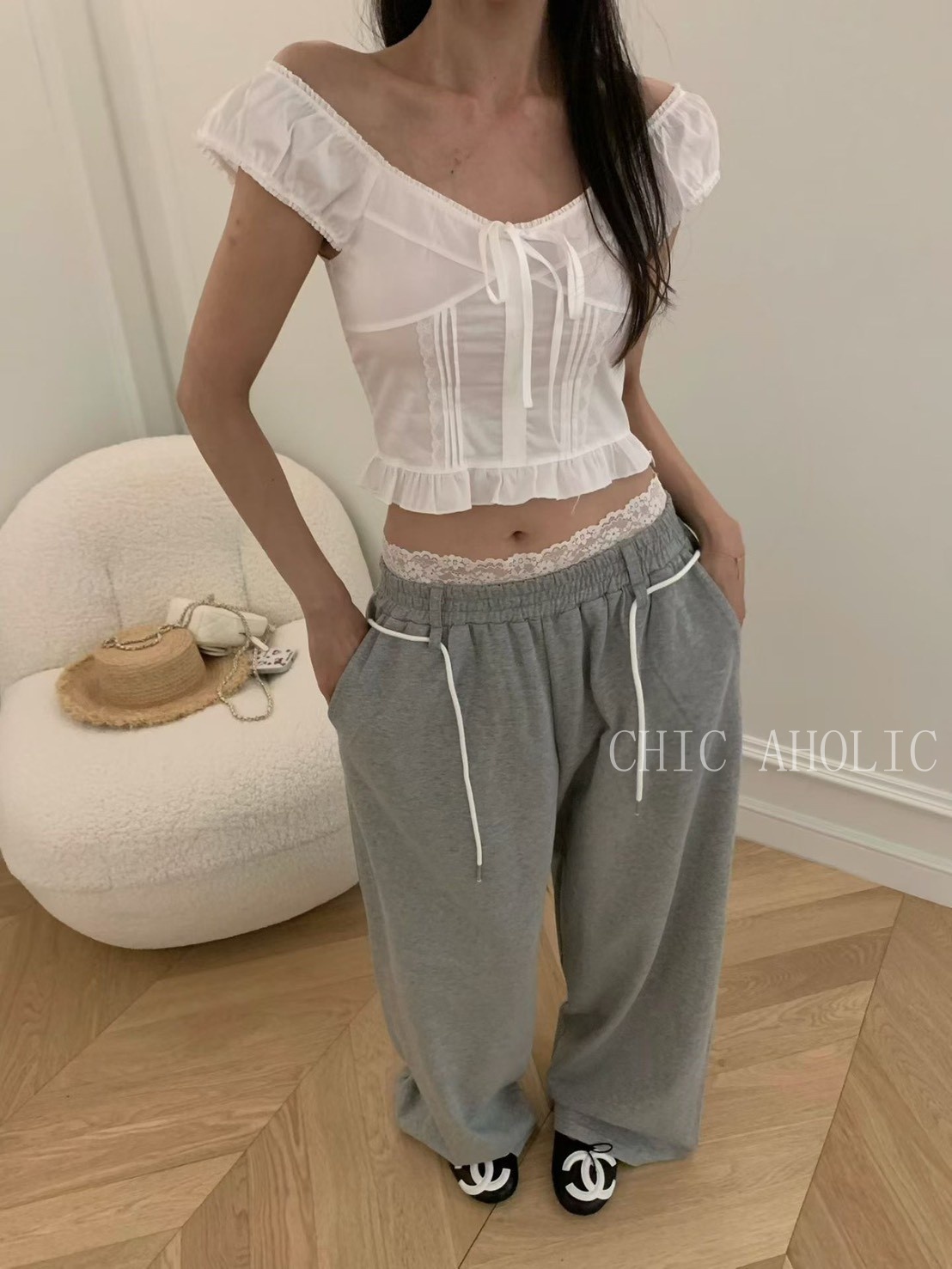 甜美小性感荷葉上衣
