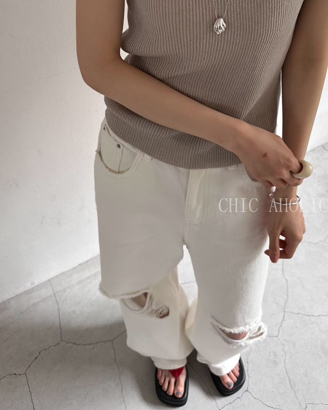 雙破白直筒長褲