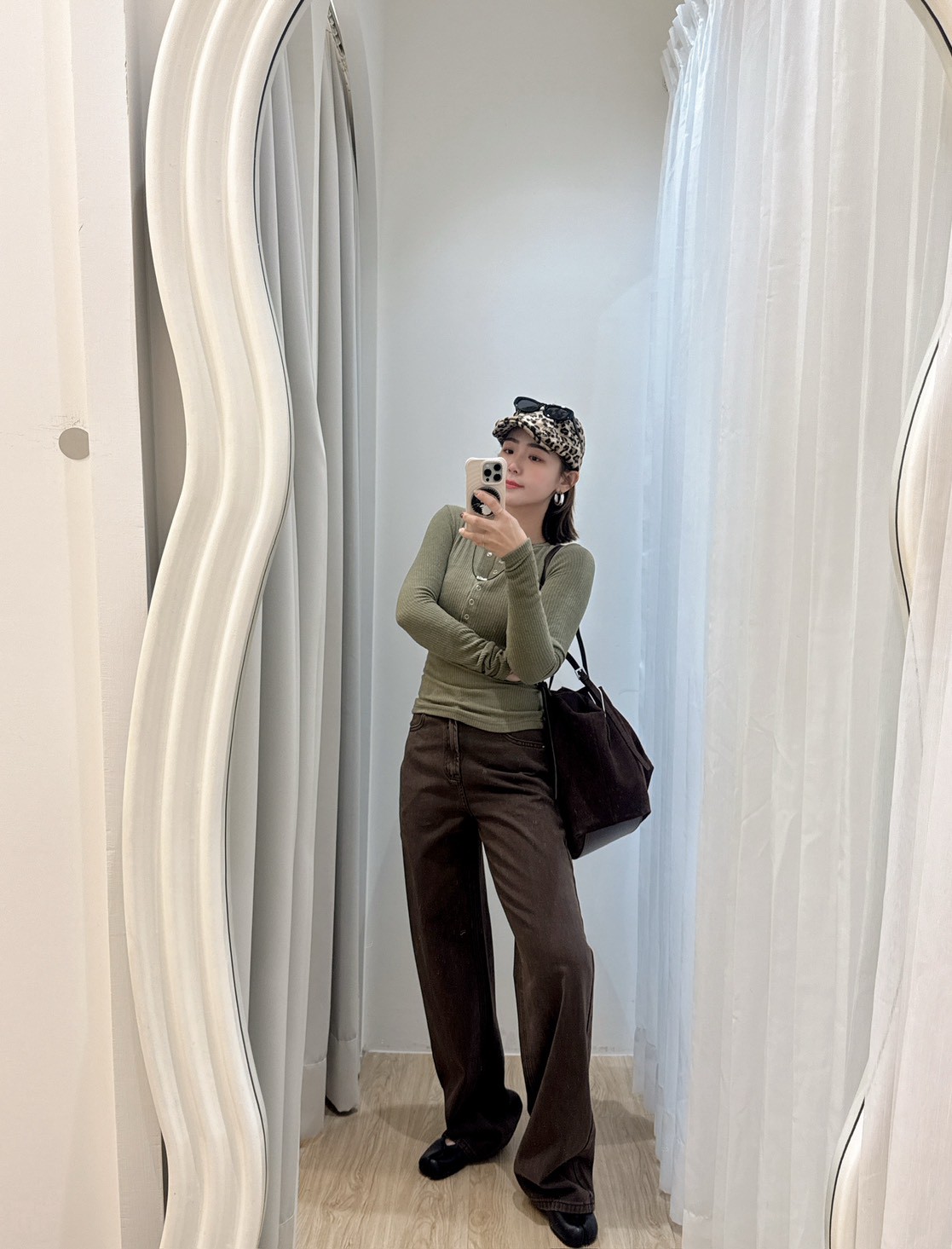 DEC35沙駝色無破直筒褲