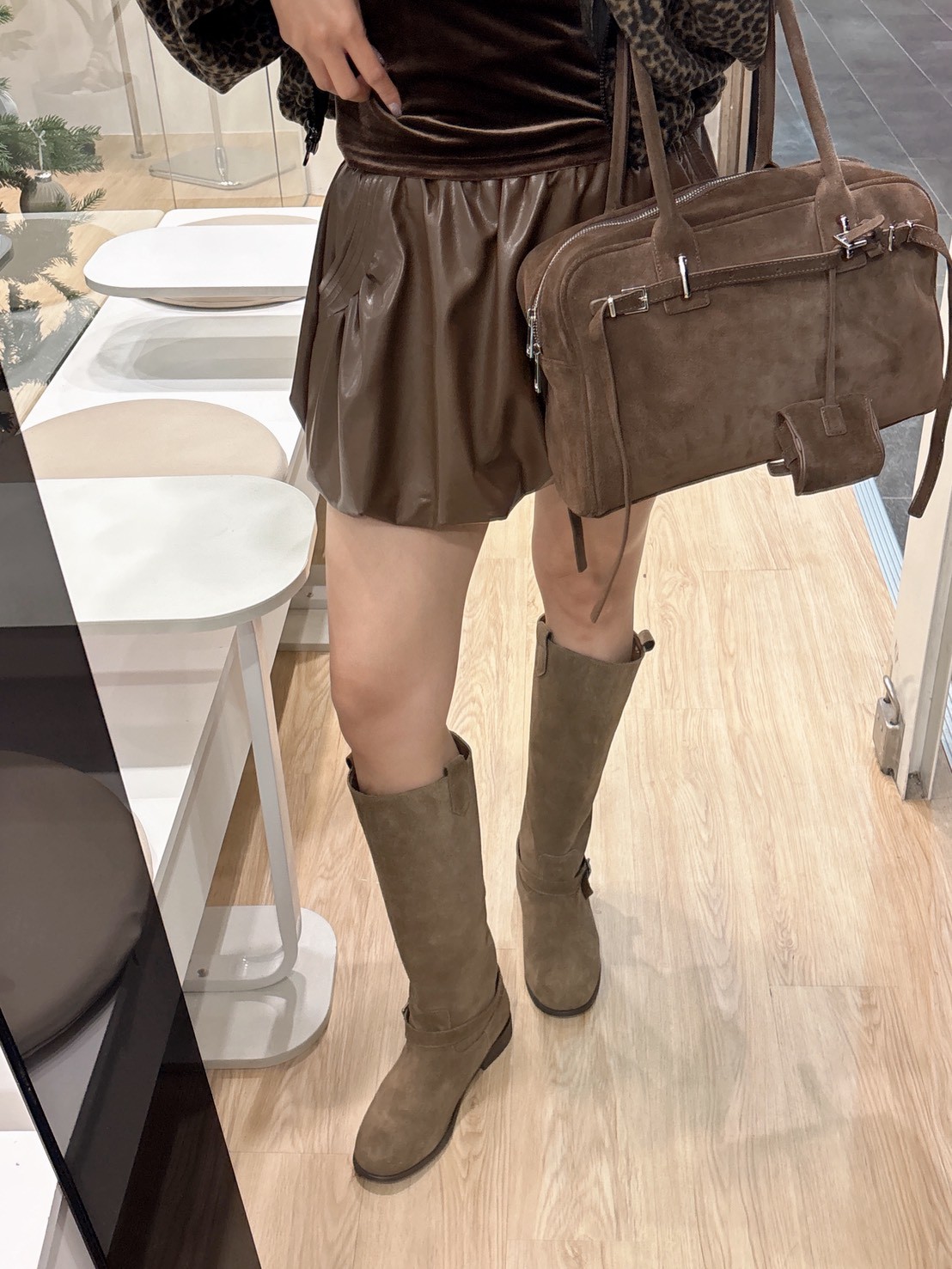 DEC03花苞底斜口袋裙